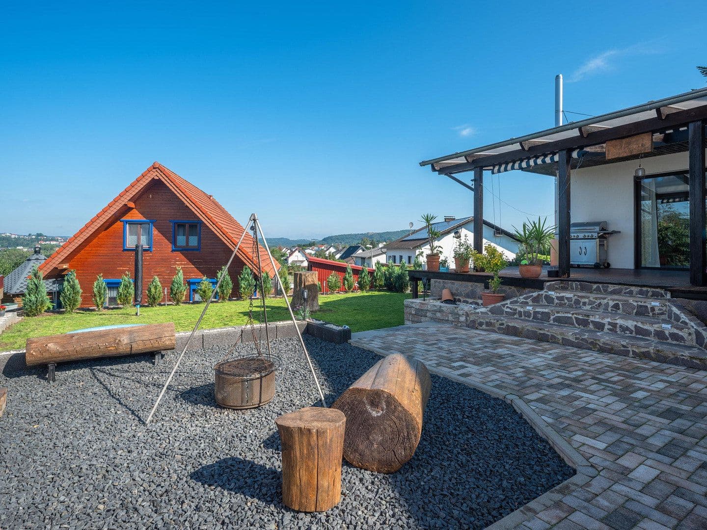 Prodej domu 240 m², pozemek 769 m², Krappelroth 29, Schmelz, Země Sársko Prodej domu 240 m², pozemek 769 m², Krappelroth 29, Schmelz, Země Sársko