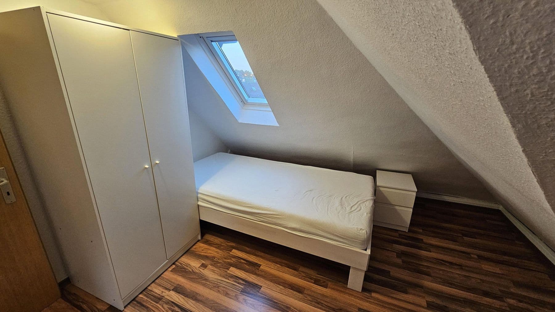 Pronájem bytu 4+1 93 m², Mülheimer Straße 76, Essen, Severní Porýní-Vestfálsko Pronájem bytu 4+1 93 m², Mülheimer Straße 76, Essen, Severní Porýní-Vestfálsko