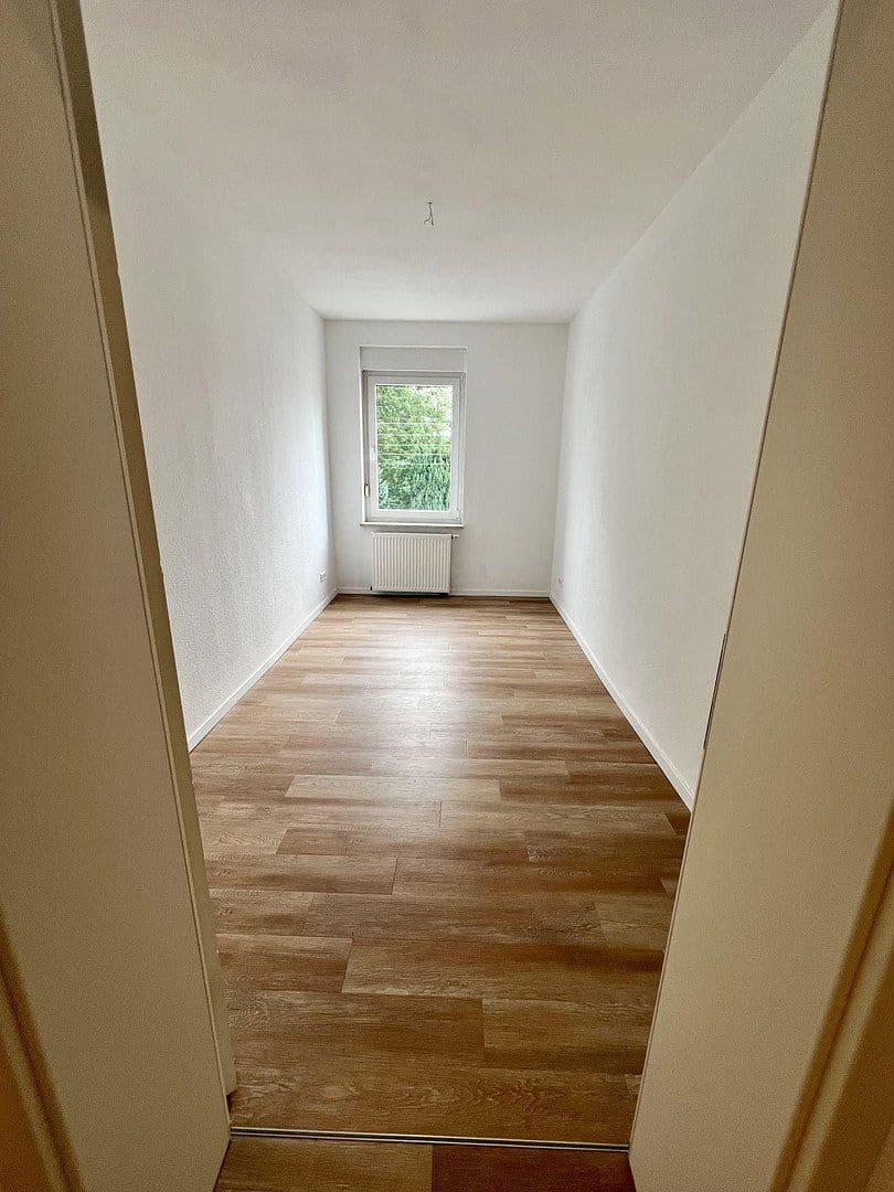 Pronájem bytu 4+1 106 m², Stötteritzer Landstraße 30, Leipzig, Sasko Pronájem bytu 4+1 106 m², Stötteritzer Landstraße 30, Leipzig, Sasko