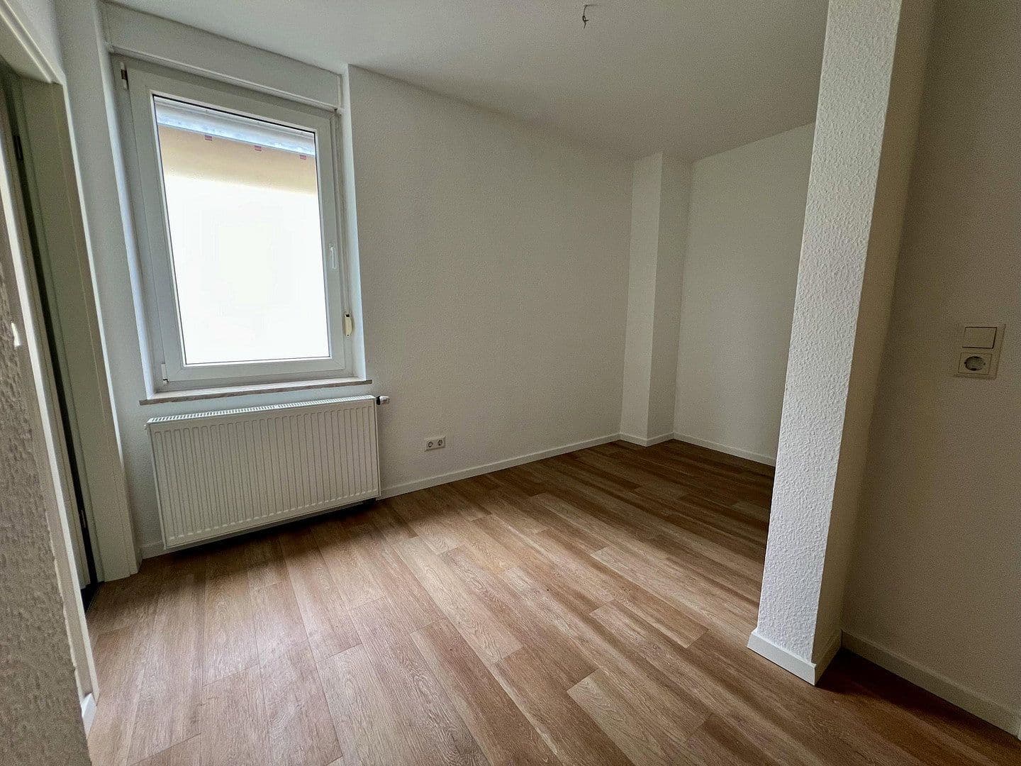 Pronájem bytu 4+1 106 m², Stötteritzer Landstraße 30, Leipzig, Sasko Pronájem bytu 4+1 106 m², Stötteritzer Landstraße 30, Leipzig, Sasko