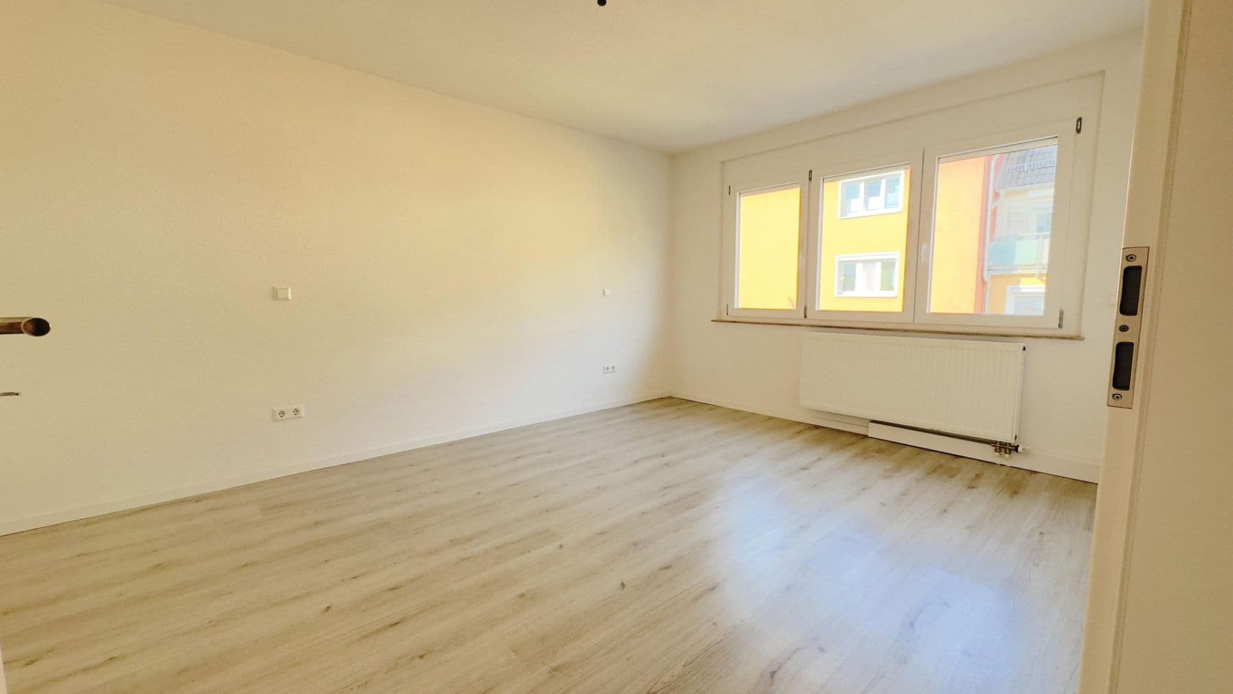 Pronájem bytu 5+1 125 m², Hohenstaufenstr. 56, Pforzheim, Bádensko-Württembersko Pronájem bytu 5+1 125 m², Hohenstaufenstr. 56, Pforzheim, Bádensko-Württembersko