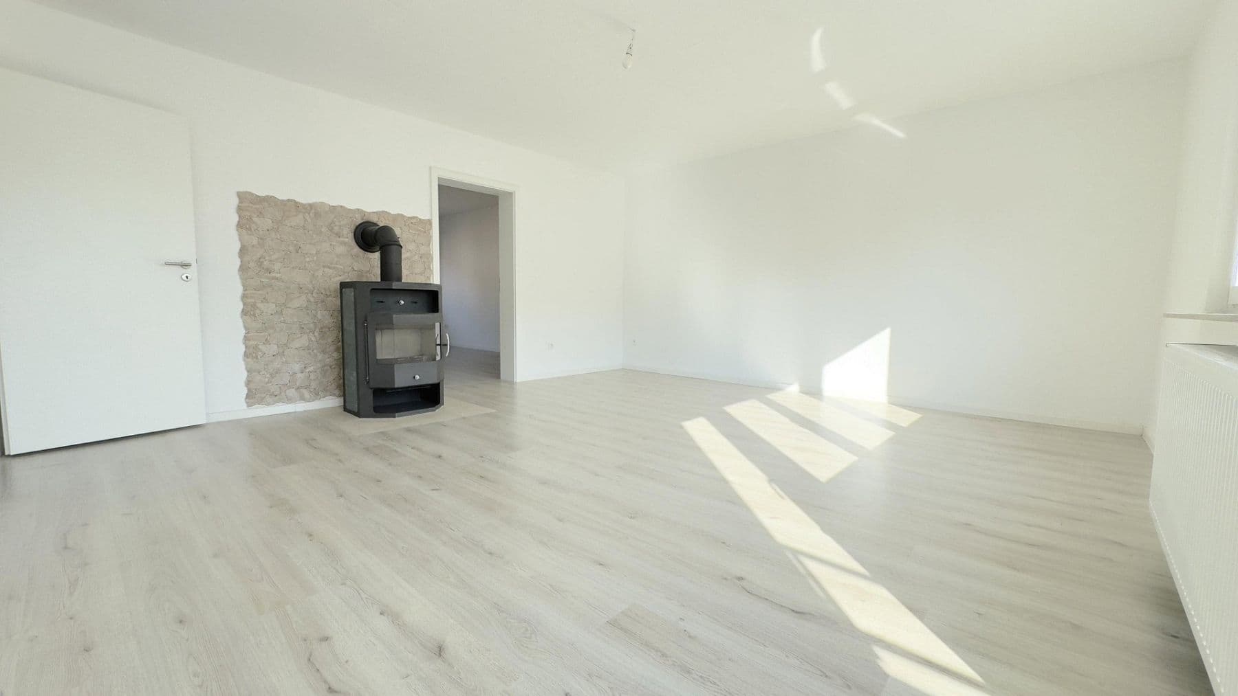 Pronájem bytu 5+1 125 m², Hohenstaufenstr. 56, Pforzheim, Bádensko-Württembersko Pronájem bytu 5+1 125 m², Hohenstaufenstr. 56, Pforzheim, Bádensko-Württembersko
