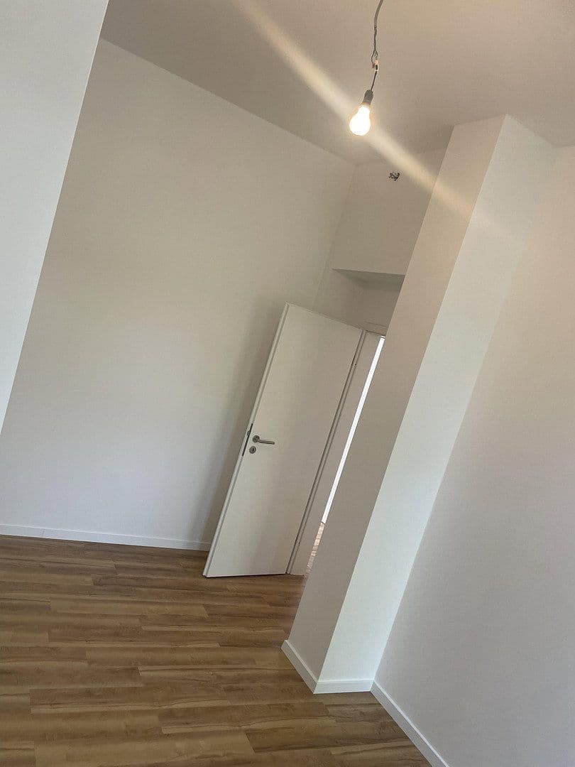 Pronájem bytu 5+1 141 m², Friedrich-Wilhelm-Straße 38, Braunschweig, Dolní Sasko Pronájem bytu 5+1 141 m², Friedrich-Wilhelm-Straße 38, Braunschweig, Dolní Sasko