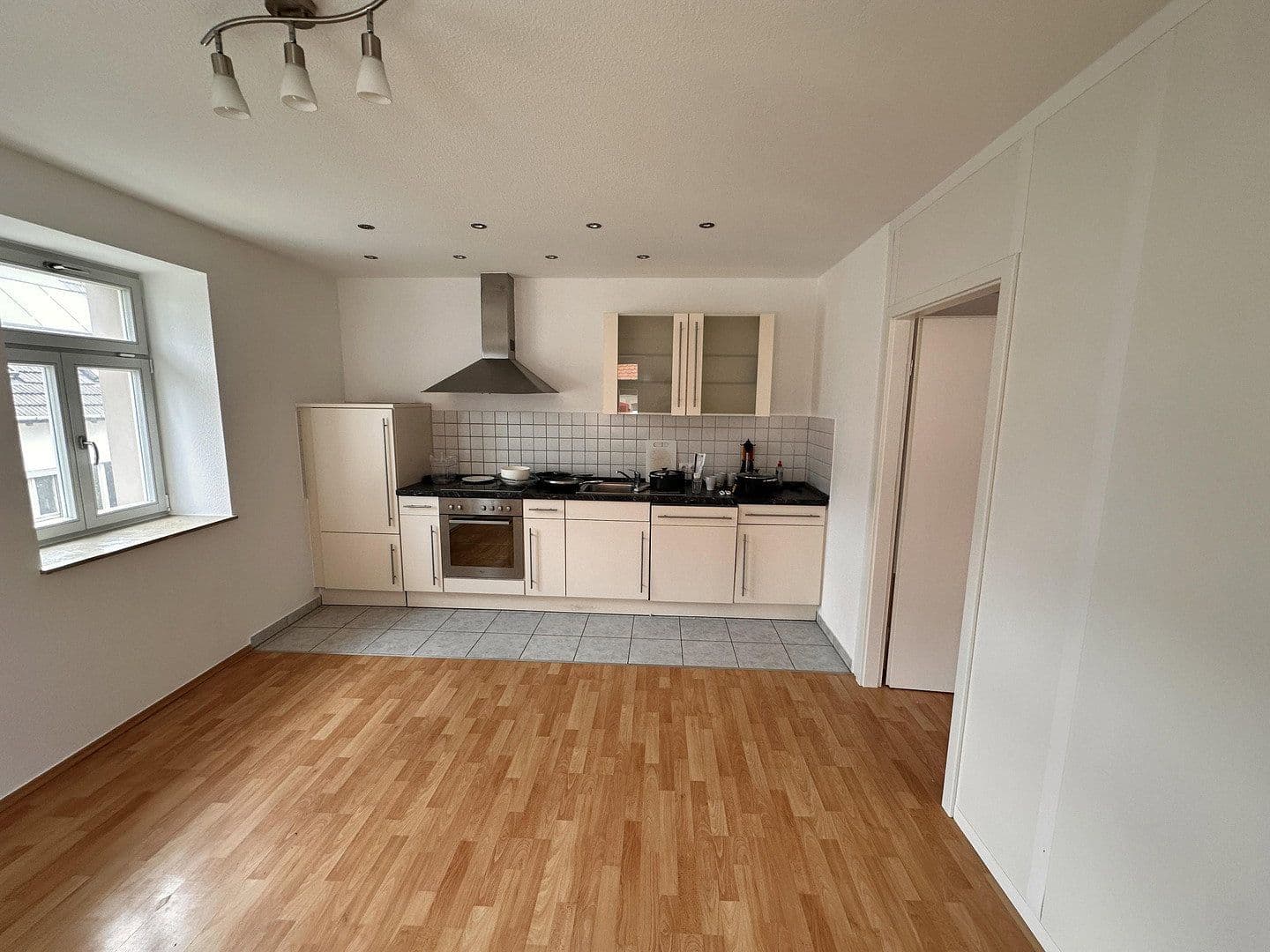 Pronájem bytu 2+1 73 m², Am Zehnt 9, Sinsheim, Bádensko-Württembersko Pronájem bytu 2+1 73 m², Am Zehnt 9, Sinsheim, Bádensko-Württembersko