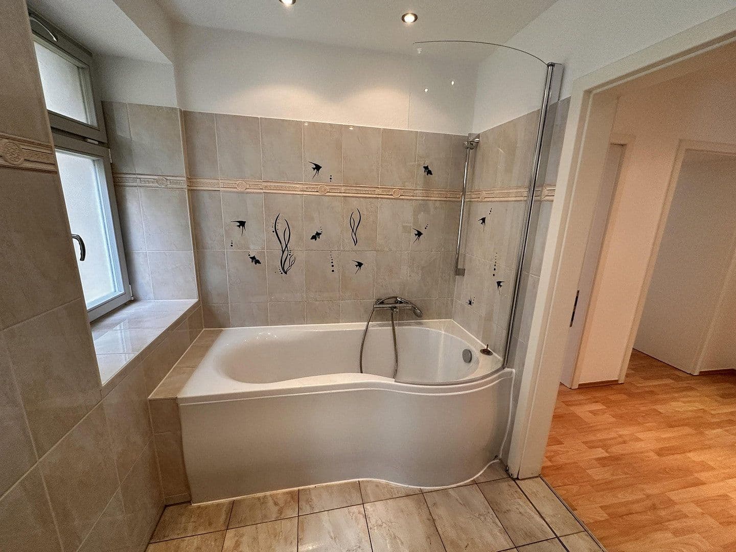 Pronájem bytu 2+1 73 m², Am Zehnt 9, Sinsheim, Bádensko-Württembersko Pronájem bytu 2+1 73 m², Am Zehnt 9, Sinsheim, Bádensko-Württembersko