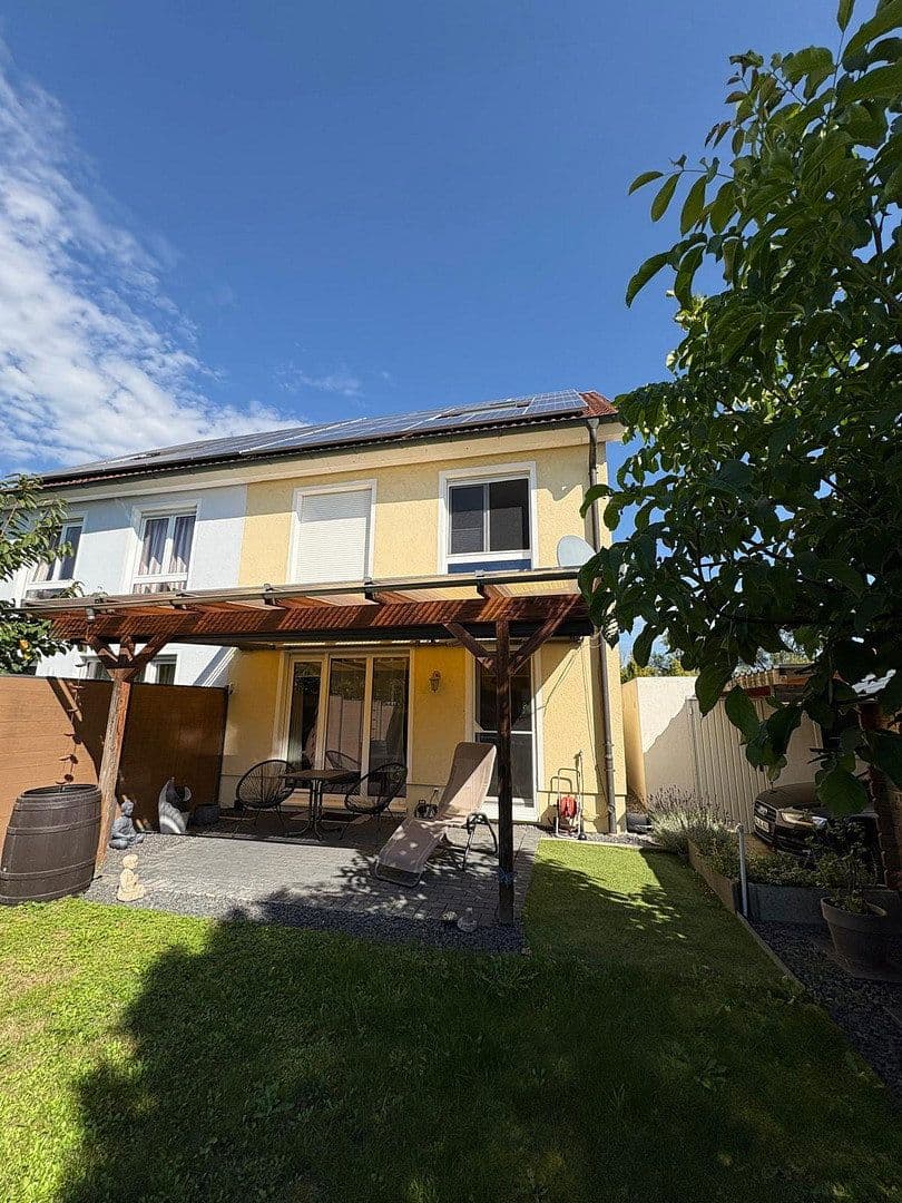 Prodej domu 128 m², pozemek 282 m², Ingolstadt, Bavorsko Prodej domu 128 m², pozemek 282 m², Ingolstadt, Bavorsko
