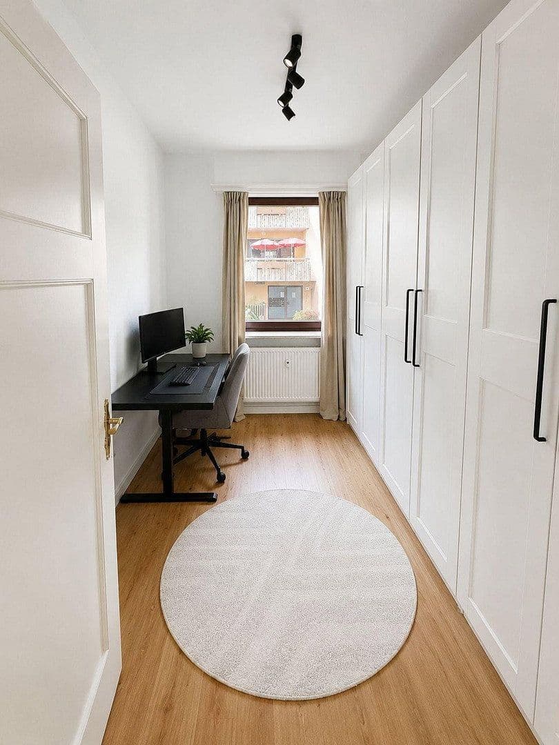 Pronájem bytu 3+1 64 m², Pforzheim, Bádensko-Württembersko Pronájem bytu 3+1 64 m², Pforzheim, Bádensko-Württembersko