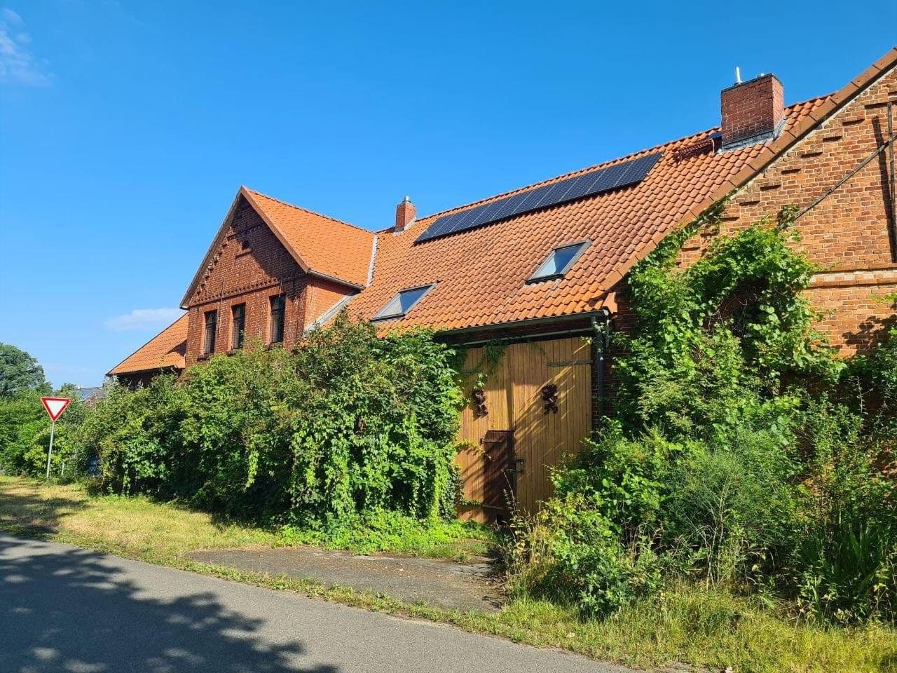 Prodej domu 540 m², pozemek 1.706 m², Lemgow, Dolní Sasko Prodej domu 540 m², pozemek 1.706 m², Lemgow, Dolní Sasko