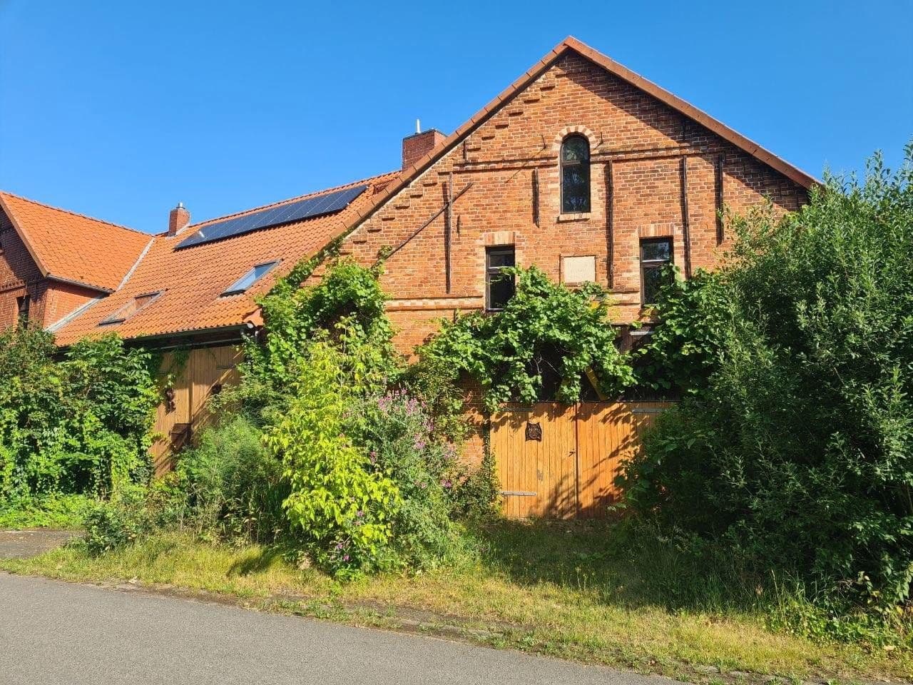 Prodej domu 540 m², pozemek 1.706 m², Lemgow, Dolní Sasko Prodej domu 540 m², pozemek 1.706 m², Lemgow, Dolní Sasko