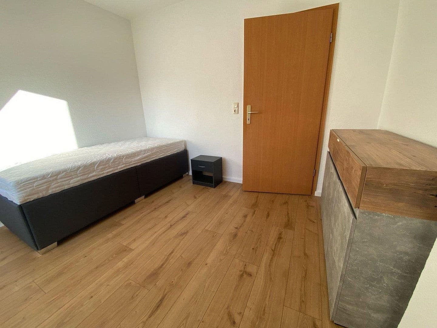 Pronájem bytu 3+1 46 m², Friedensstraße 19, Elsteraue, Sasko-Anhaltsko Pronájem bytu 3+1 46 m², Friedensstraße 19, Elsteraue, Sasko-Anhaltsko