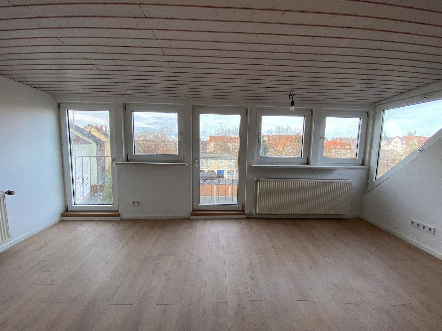 Pronájem bytu 4+1 104 m², Leunisstraße 2, Hildesheim, Dolní Sasko Pronájem bytu 4+1 104 m², Leunisstraße 2, Hildesheim, Dolní Sasko