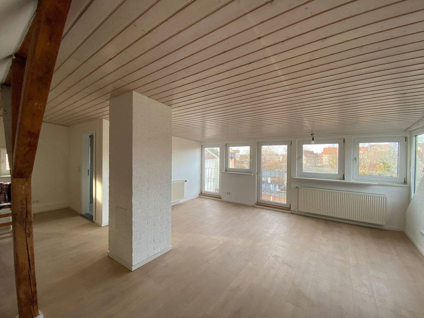 Pronájem bytu 4+1 104 m², Leunisstraße 2, Hildesheim, Dolní Sasko Pronájem bytu 4+1 104 m², Leunisstraße 2, Hildesheim, Dolní Sasko