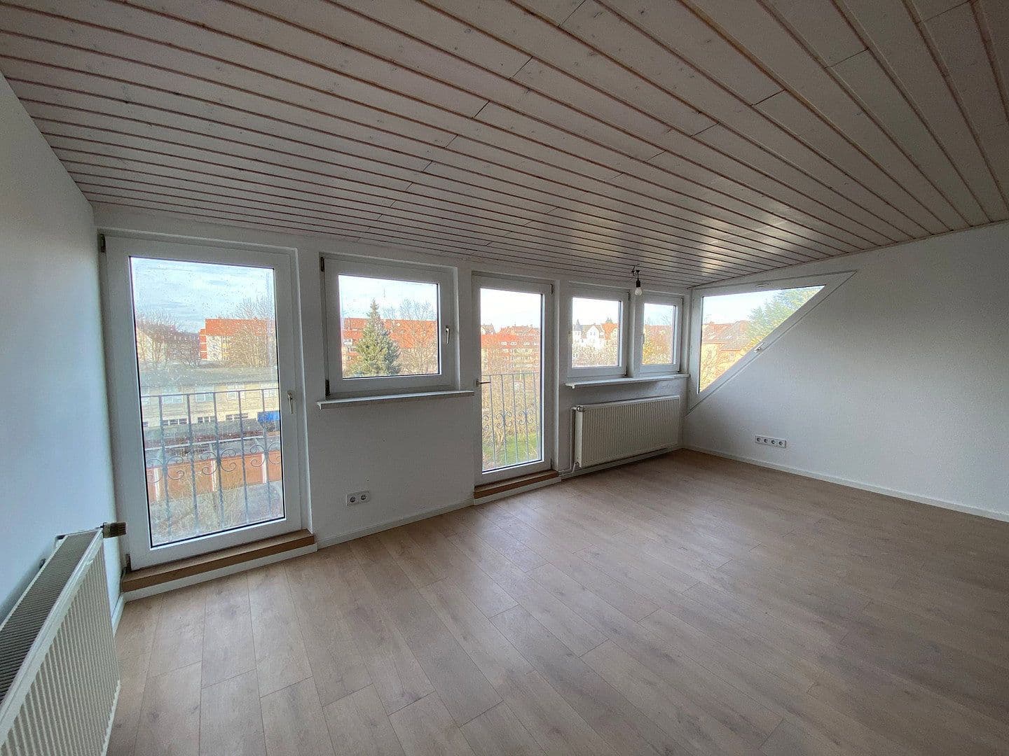 Pronájem bytu 4+1 104 m², Leunisstraße 2, Hildesheim, Dolní Sasko Pronájem bytu 4+1 104 m², Leunisstraße 2, Hildesheim, Dolní Sasko