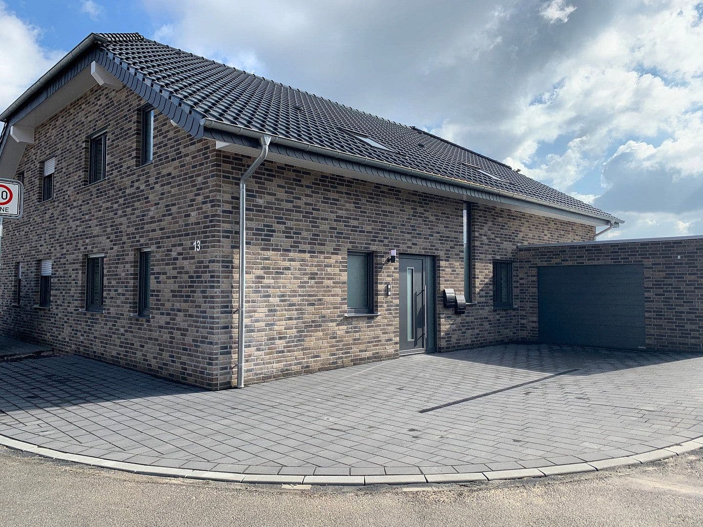 Pronájem bytu 2+1 80 m², Am Segelberg 13, Wassenberg, Severní Porýní-Vestfálsko Pronájem bytu 2+1 80 m², Am Segelberg 13, Wassenberg, Severní Porýní-Vestfálsko