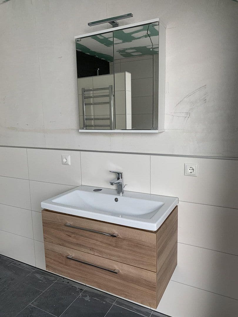 Pronájem bytu 2+1 80 m², Am Segelberg 13, Wassenberg, Severní Porýní-Vestfálsko Pronájem bytu 2+1 80 m², Am Segelberg 13, Wassenberg, Severní Porýní-Vestfálsko