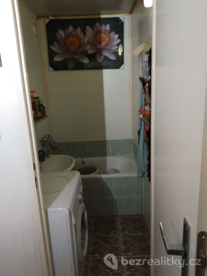Pronájem bytu 1+1 40 m², Plevenská, Praha, Praha Pronájem bytu 1+1 40 m², Plevenská, Praha, Praha