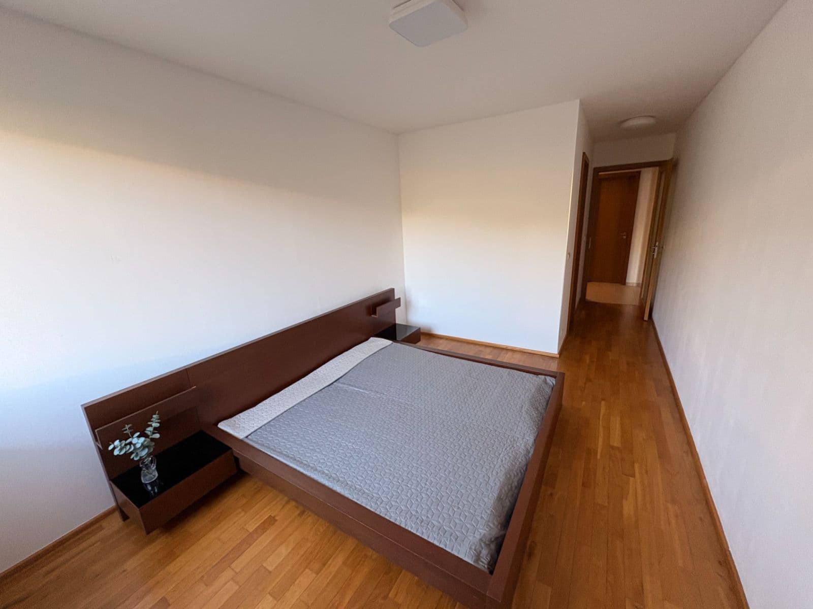 Pronájem bytu 2+kk 75 m², Linhartova, Praha, Praha Pronájem bytu 2+kk 75 m², Linhartova, Praha, Praha