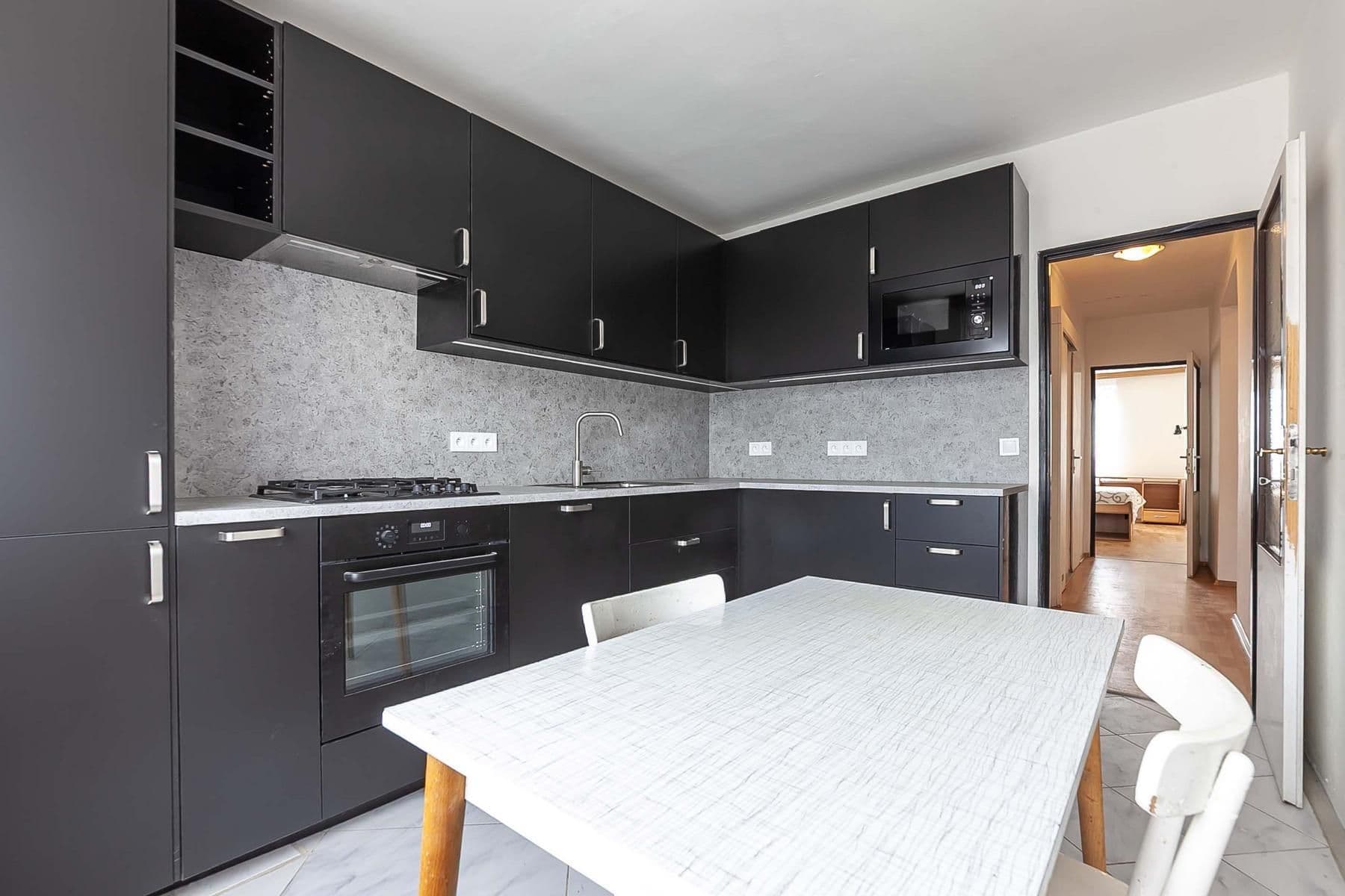 Prodej bytu 2+1 68 m², Bolívarova, Praha, Praha Prodej bytu 2+1 68 m², Bolívarova, Praha, Praha