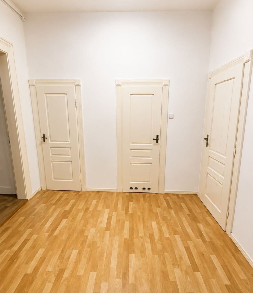 Pronájem bytu 2+kk 50 m², Lužická, Praha, Praha Pronájem bytu 2+kk 50 m², Lužická, Praha, Praha