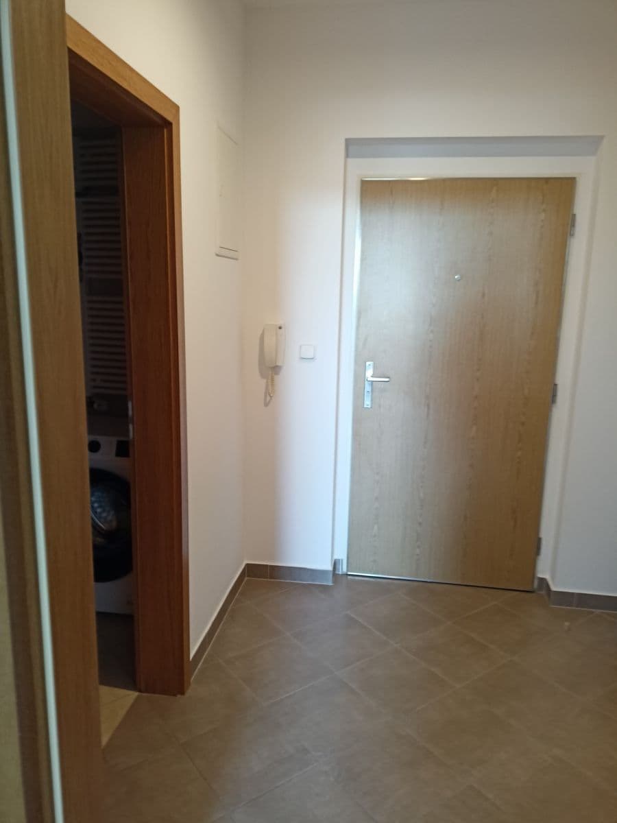 Pronájem bytu 1+kk 35 m², Pavla Beneše, Praha, Praha Pronájem bytu 1+kk 35 m², Pavla Beneše, Praha, Praha