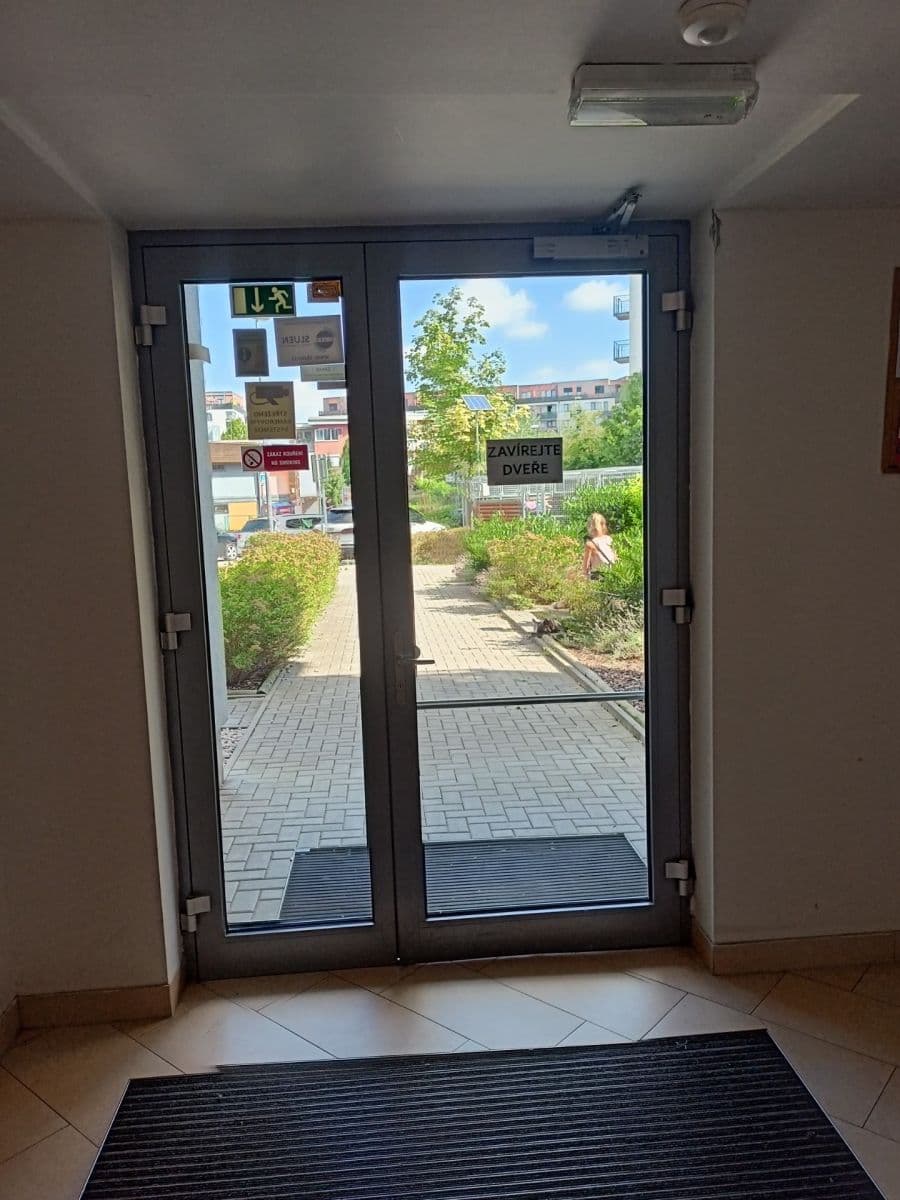 Pronájem bytu 1+kk 35 m², Pavla Beneše, Praha, Praha Pronájem bytu 1+kk 35 m², Pavla Beneše, Praha, Praha