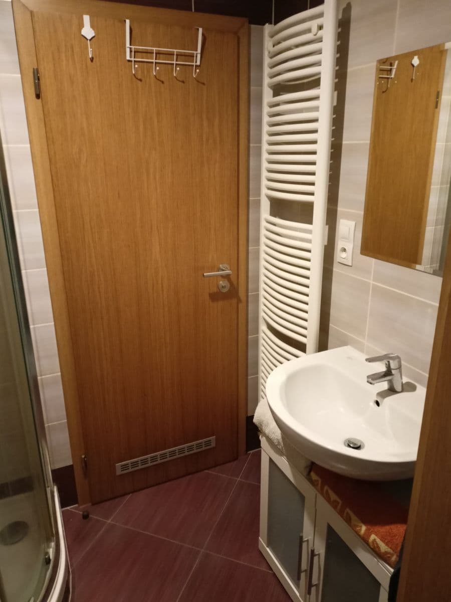 Pronájem bytu 1+kk 28 m², Mantovská, Praha, Praha Pronájem bytu 1+kk 28 m², Mantovská, Praha, Praha