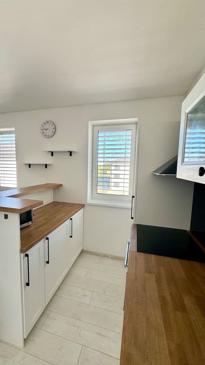 Prodej bytu 2+1 50 m², Kyselica, Trnavský kraj Prodej bytu 2+1 50 m², Kyselica, Trnavský kraj