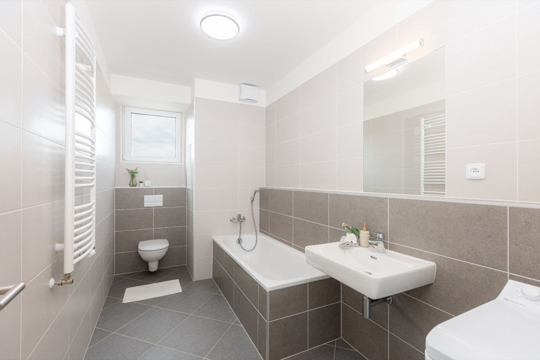 Pronájem bytu 1+kk 45 m², Ondrákové, Praha, Praha Pronájem bytu 1+kk 45 m², Ondrákové, Praha, Praha