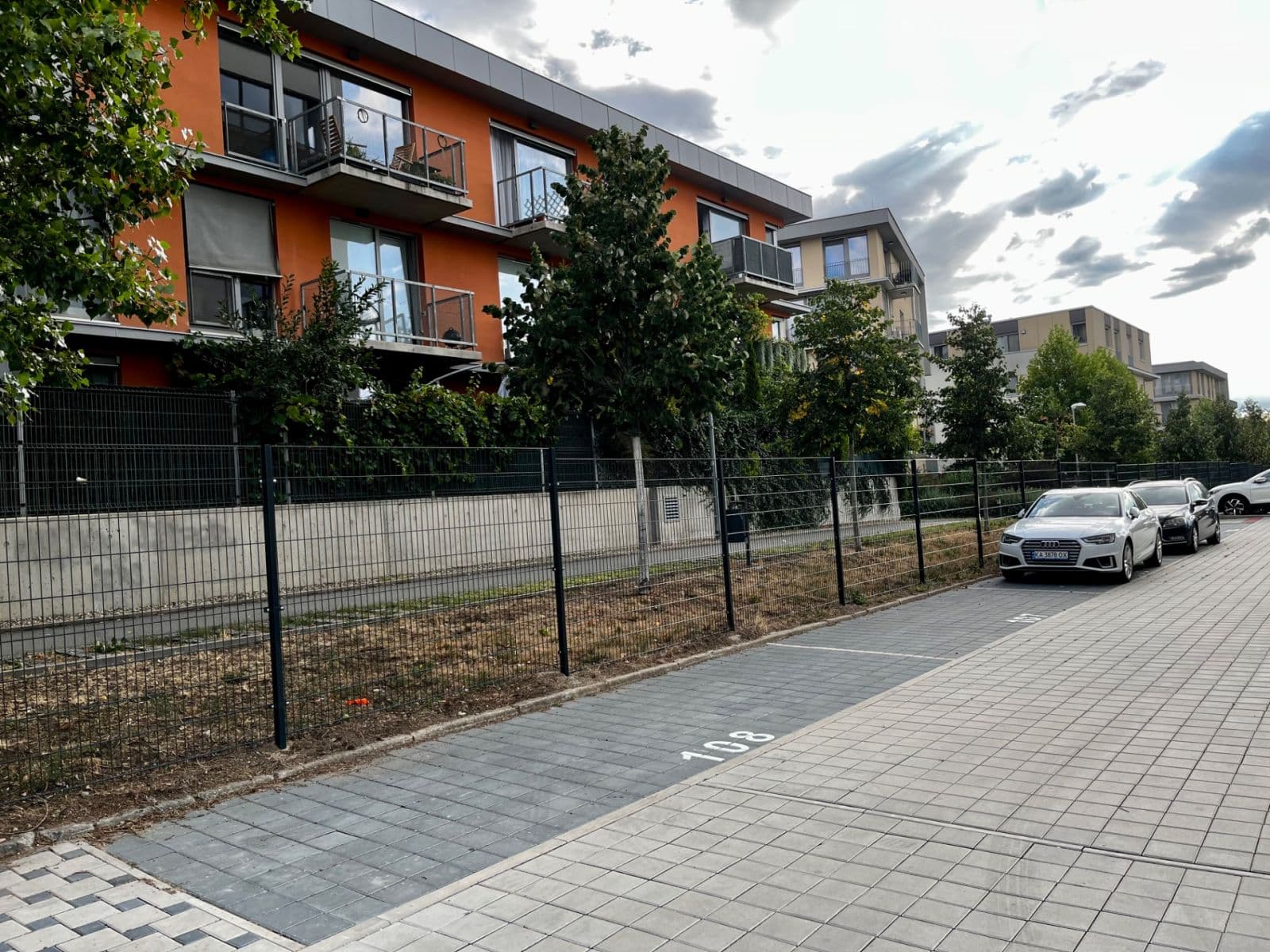 Pronájem bytu 2+kk 67 m², Malešická, Praha, Praha Pronájem bytu 2+kk 67 m², Malešická, Praha, Praha