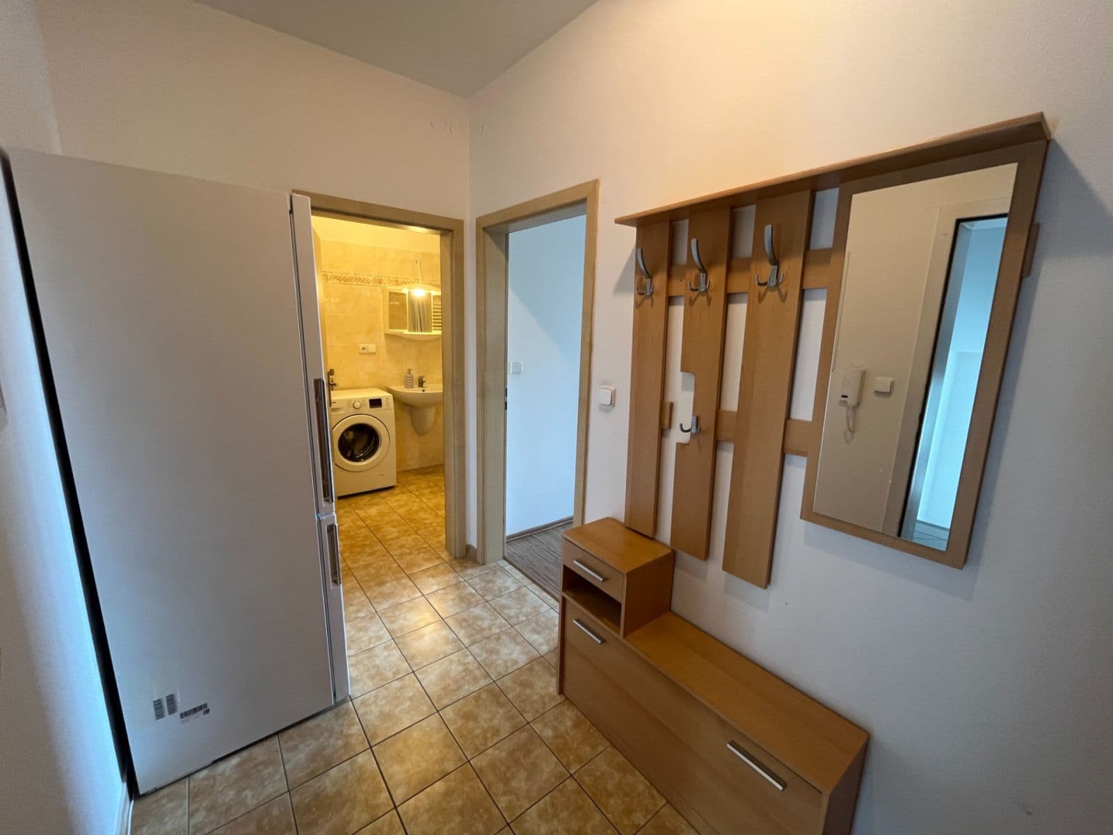 Pronájem bytu 1+kk 41 m², U Jízdárny, Praha, Praha Pronájem bytu 1+kk 41 m², U Jízdárny, Praha, Praha