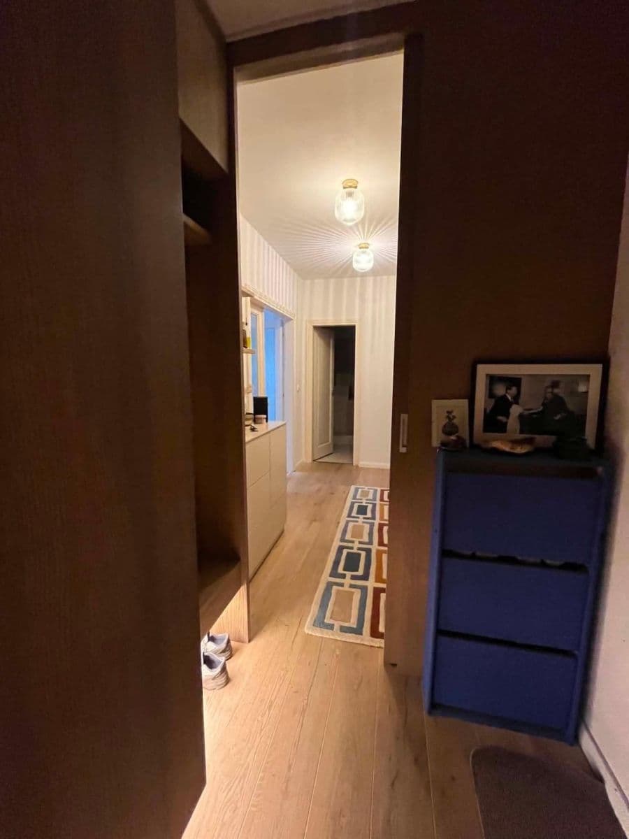 Pronájem bytu 1+1 55 m², Bulharská, Praha, Praha Pronájem bytu 1+1 55 m², Bulharská, Praha, Praha