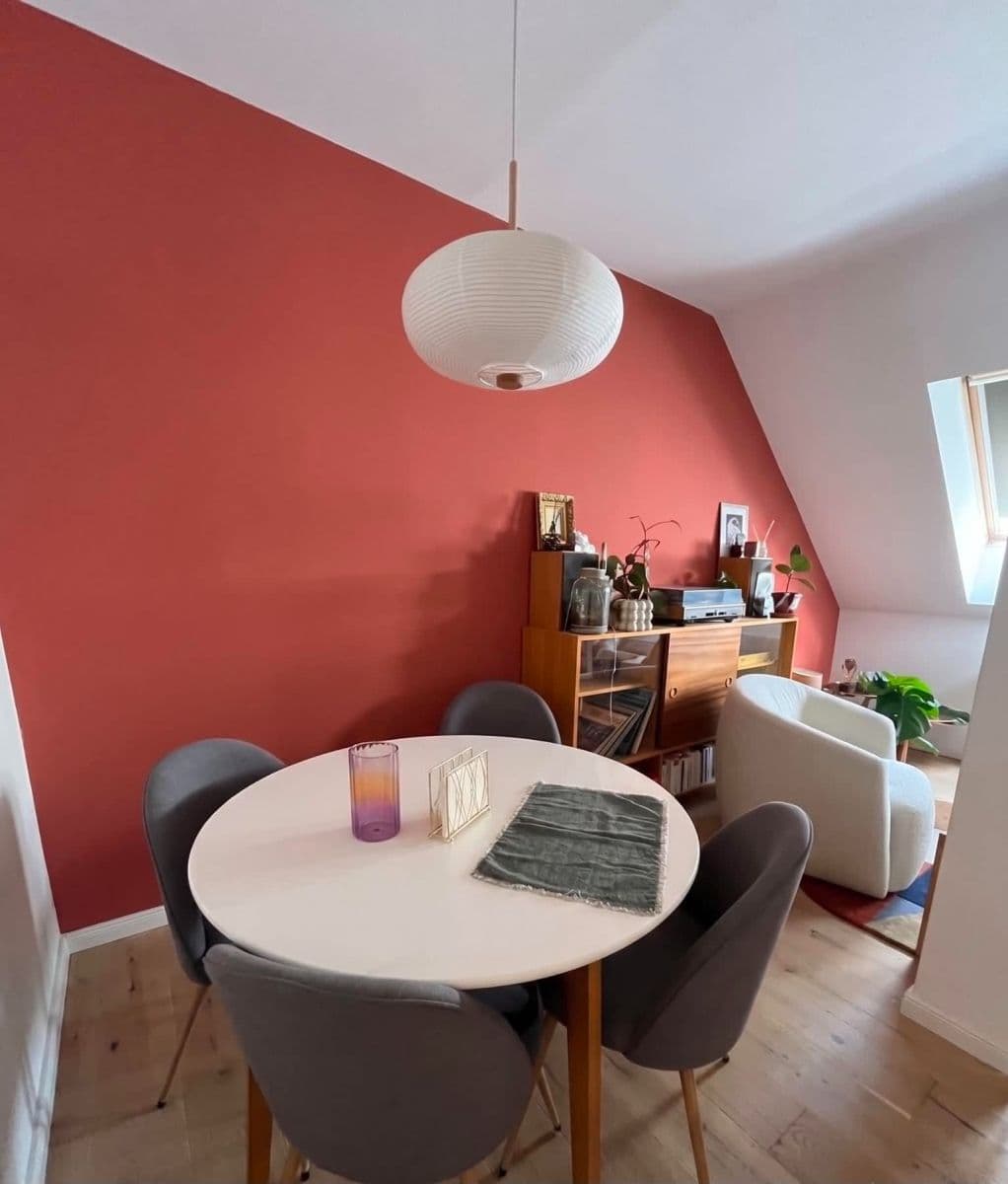 Pronájem bytu 1+1 55 m², Bulharská, Praha, Praha Pronájem bytu 1+1 55 m², Bulharská, Praha, Praha