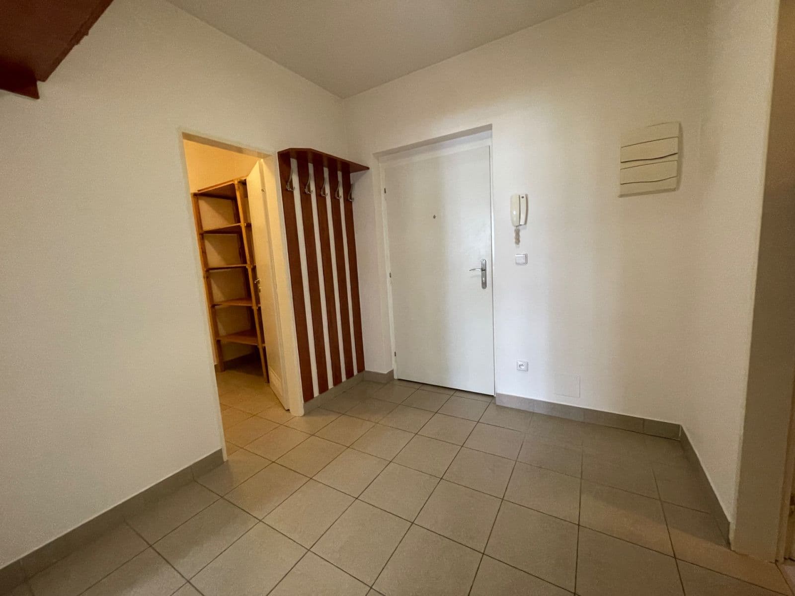 Pronájem bytu 2+1 55 m², Novobohdalecká, Praha, Praha Pronájem bytu 2+1 55 m², Novobohdalecká, Praha, Praha