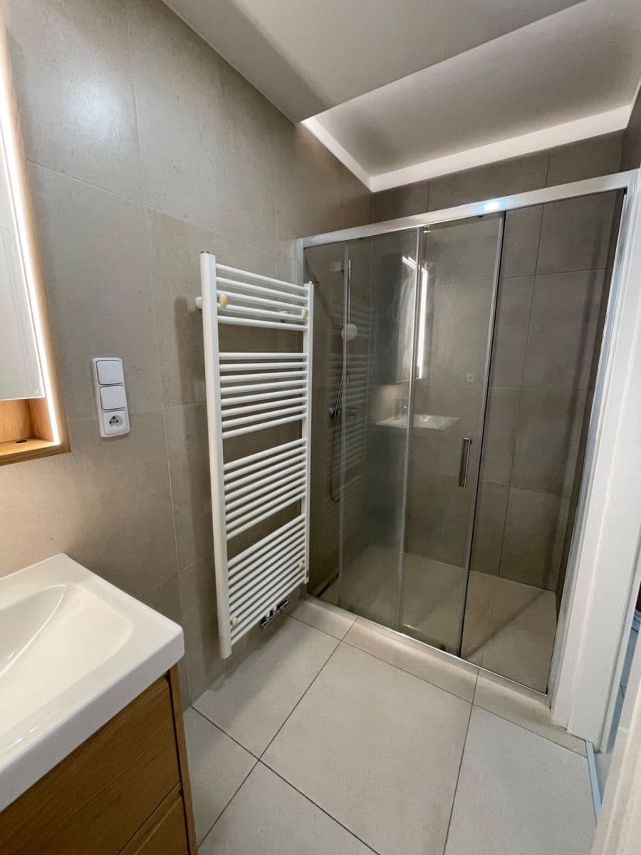 Pronájem bytu 4+1 90 m², Starochodovská, Praha, Praha Pronájem bytu 4+1 90 m², Starochodovská, Praha, Praha