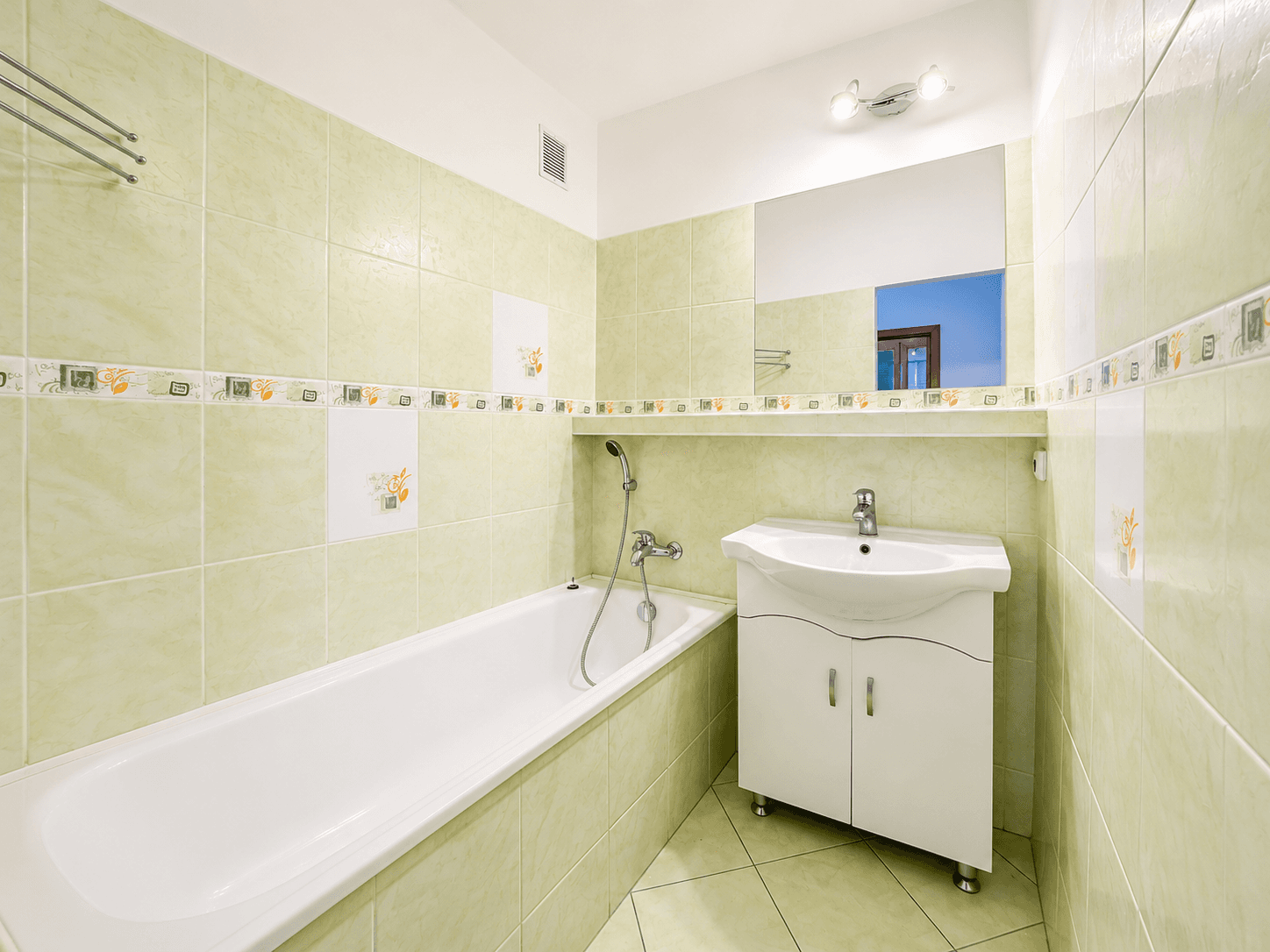 Pronájem bytu 3+kk 69 m², Nad Stadionem, Králův Dvůr, Středočeský kraj Pronájem bytu 3+kk 69 m², Nad Stadionem, Králův Dvůr, Středočeský kraj