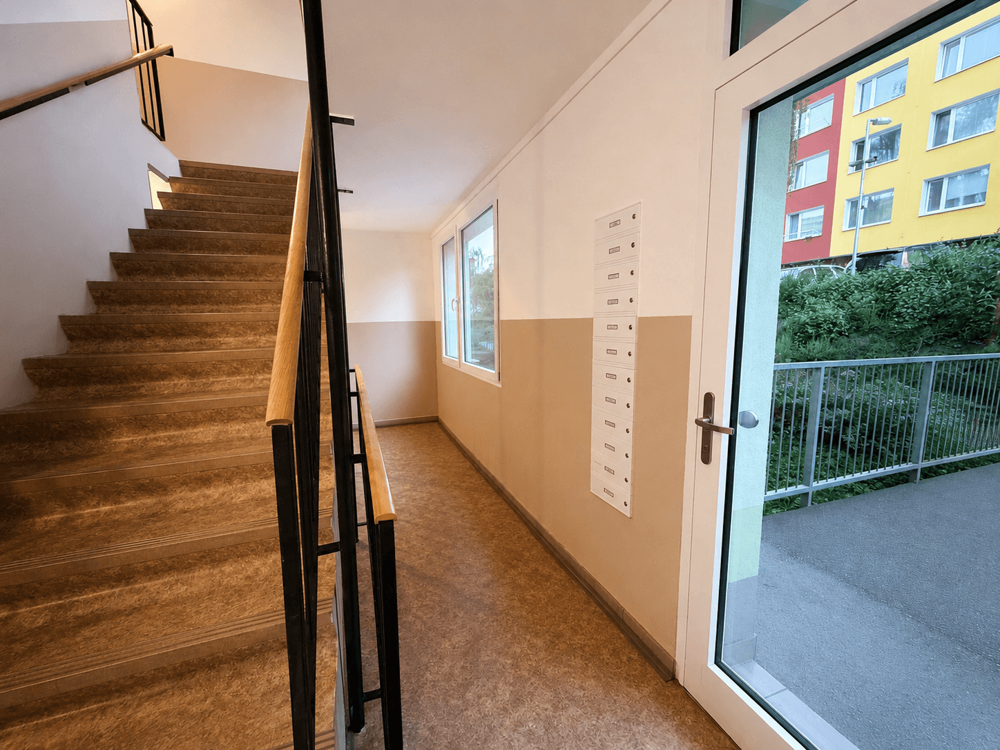 Pronájem bytu 3+kk 69 m², Nad Stadionem, Králův Dvůr, Středočeský kraj Pronájem bytu 3+kk 69 m², Nad Stadionem, Králův Dvůr, Středočeský kraj
