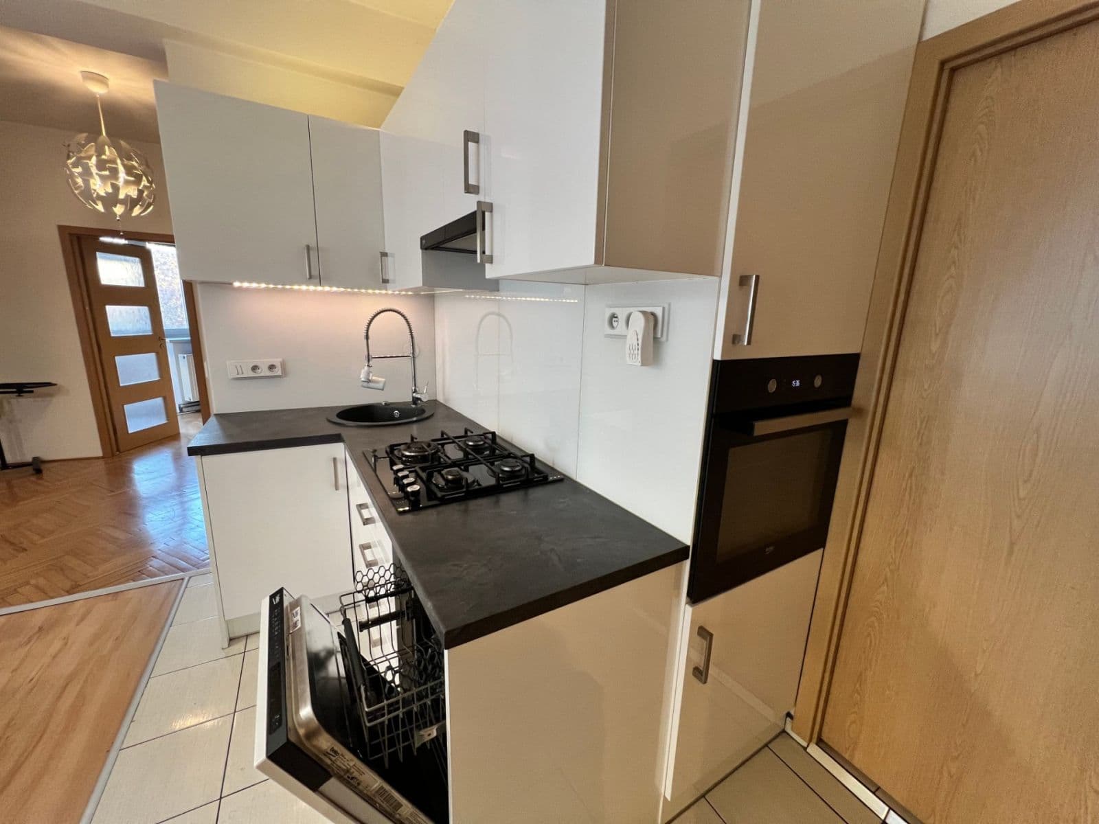 Pronájem bytu 2+kk 45 m², Pivovarnická, Praha, Praha Pronájem bytu 2+kk 45 m², Pivovarnická, Praha, Praha