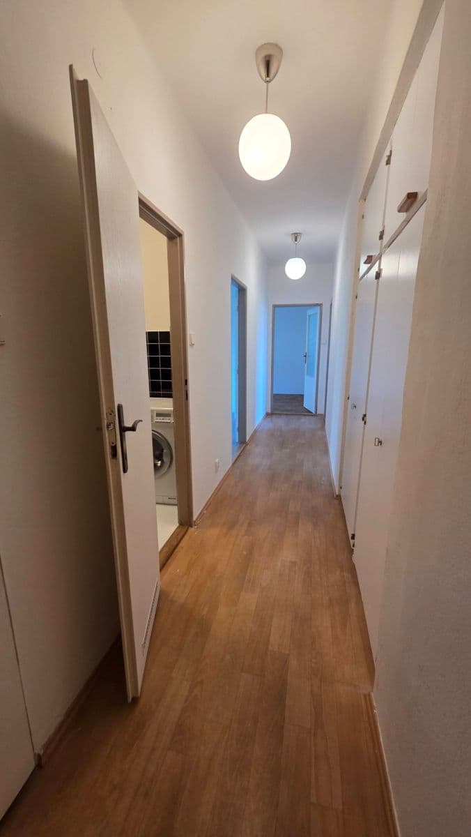 Pronájem bytu 3+1 72 m², Nad Krocínkou, Praha, Praha Pronájem bytu 3+1 72 m², Nad Krocínkou, Praha, Praha