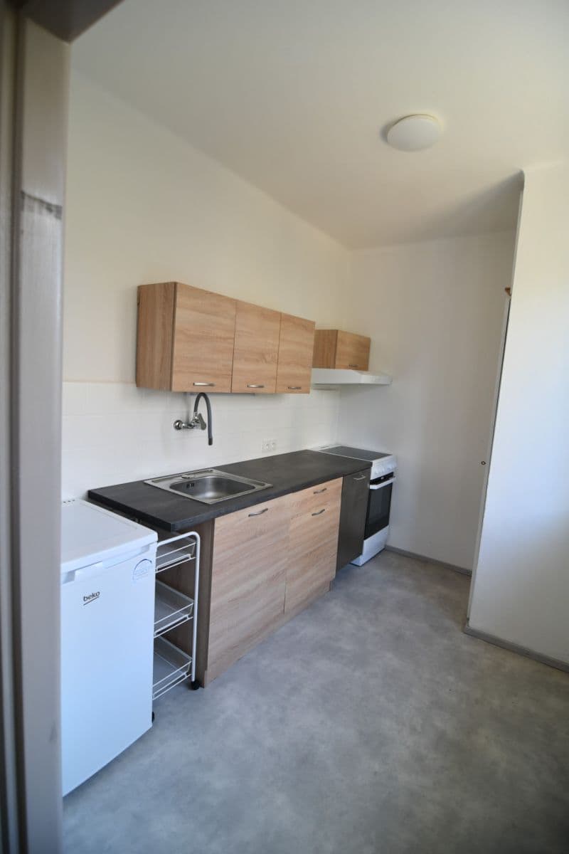 Pronájem bytu 3+1 72 m², Nad Krocínkou, Praha, Praha Pronájem bytu 3+1 72 m², Nad Krocínkou, Praha, Praha