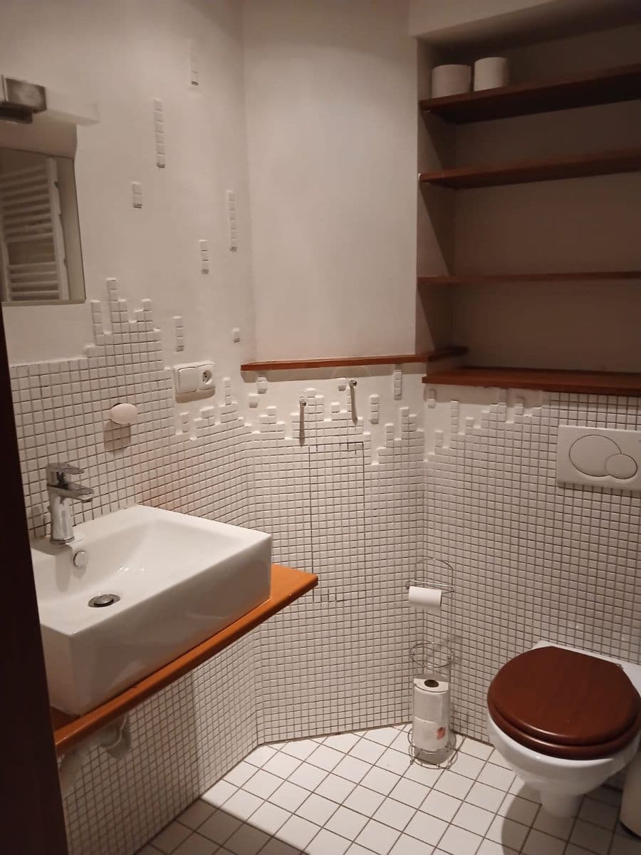 Pronájem bytu 45 m², U Studánky, Praha, Praha Pronájem bytu 45 m², U Studánky, Praha, Praha