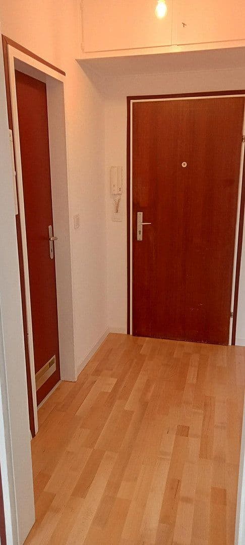 Prodej bytu 1+1 35 m², Tiroler Str. 101, Frankfurt am Main, Hessen Prodej bytu 1+1 35 m², Tiroler Str. 101, Frankfurt am Main, Hessen