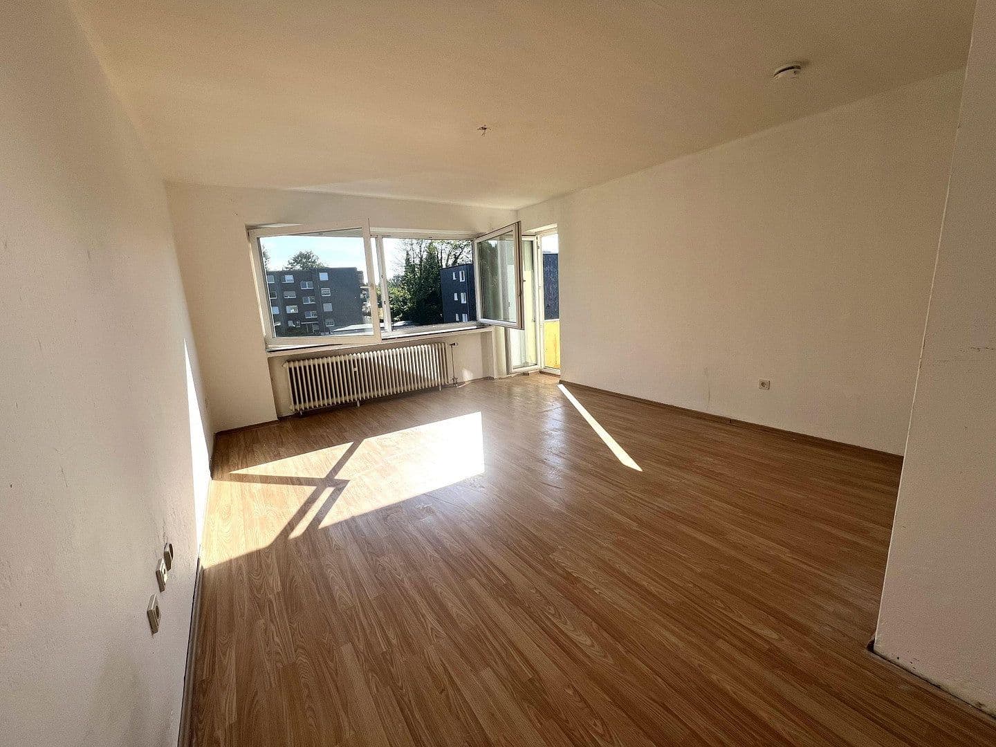 Pronájem bytu 1+1 44 m², Mainstraße 2, Heiligenhaus, Severní Porýní-Vestfálsko Pronájem bytu 1+1 44 m², Mainstraße 2, Heiligenhaus, Severní Porýní-Vestfálsko