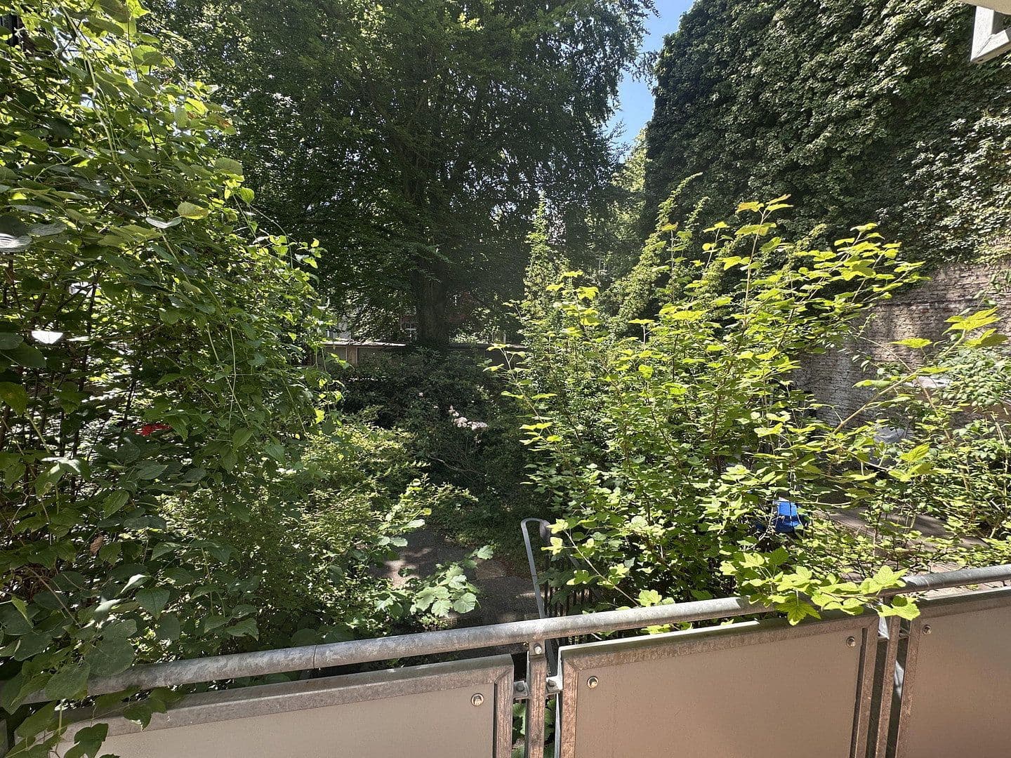 Prodej bytu 2+1 45 m², köln, Severní Porýní-Vestfálsko Prodej bytu 2+1 45 m², köln, Severní Porýní-Vestfálsko