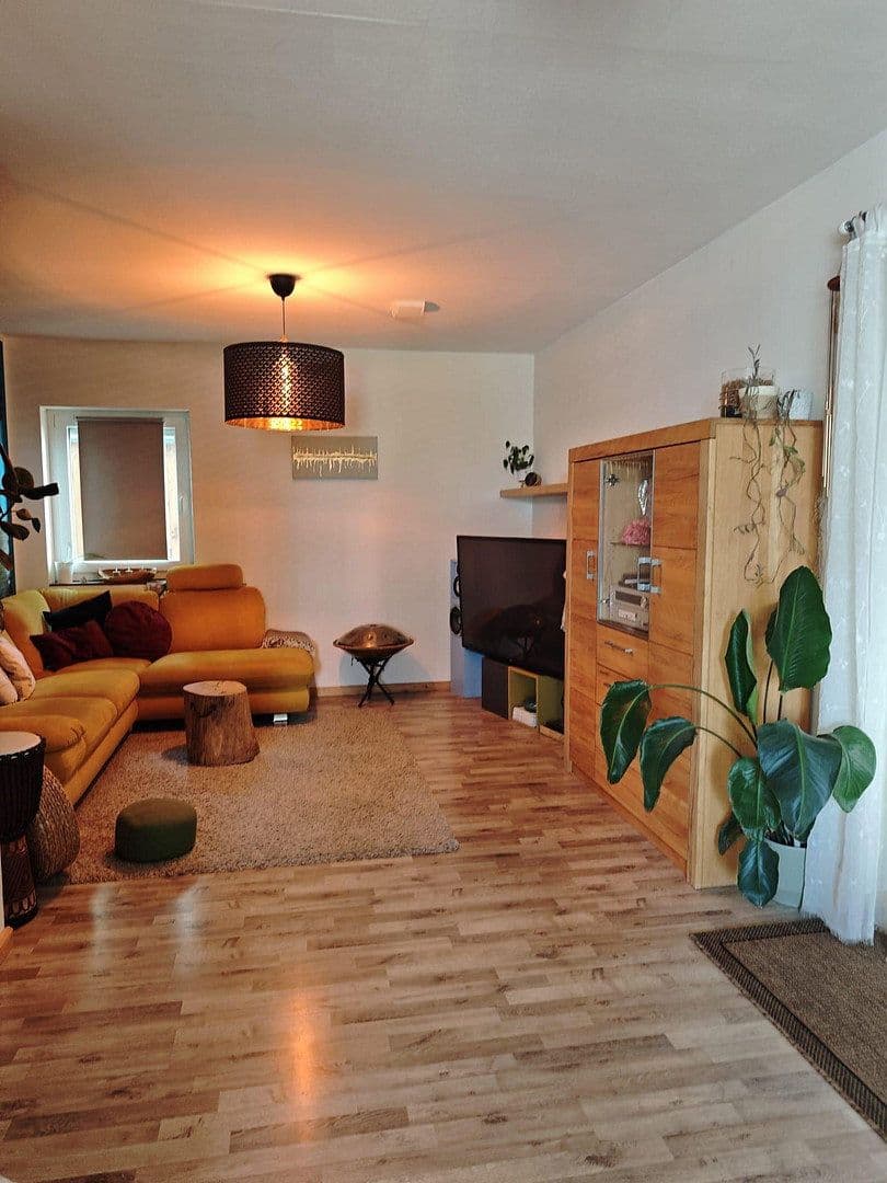 Prodej domu 120 m², pozemek 362 m², Mössingen, Bádensko-Württembersko Prodej domu 120 m², pozemek 362 m², Mössingen, Bádensko-Württembersko