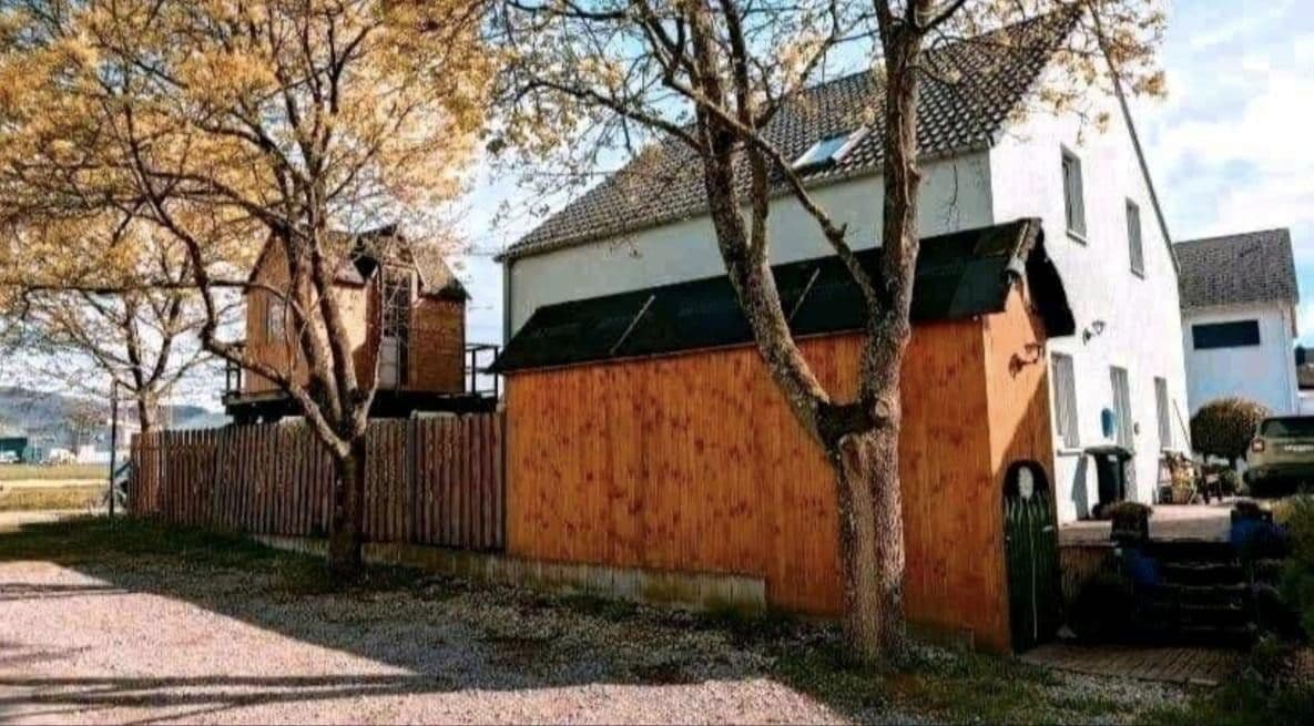 Prodej domu 120 m², pozemek 362 m², Mössingen, Bádensko-Württembersko Prodej domu 120 m², pozemek 362 m², Mössingen, Bádensko-Württembersko