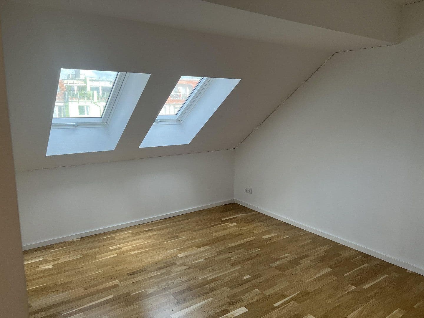 Pronájem bytu 5+1 130 m², Berlin, Berlín Pronájem bytu 5+1 130 m², Berlin, Berlín