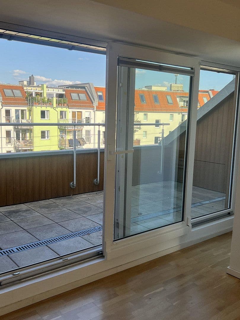 Pronájem bytu 5+1 130 m², Berlin, Berlín Pronájem bytu 5+1 130 m², Berlin, Berlín