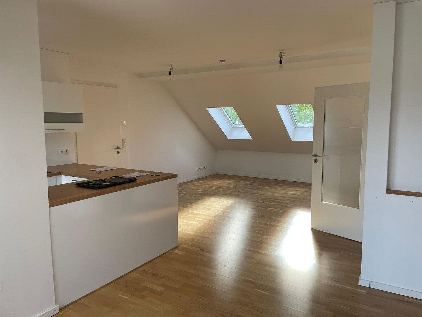 Pronájem bytu 5+1 130 m², Berlin, Berlín Pronájem bytu 5+1 130 m², Berlin, Berlín