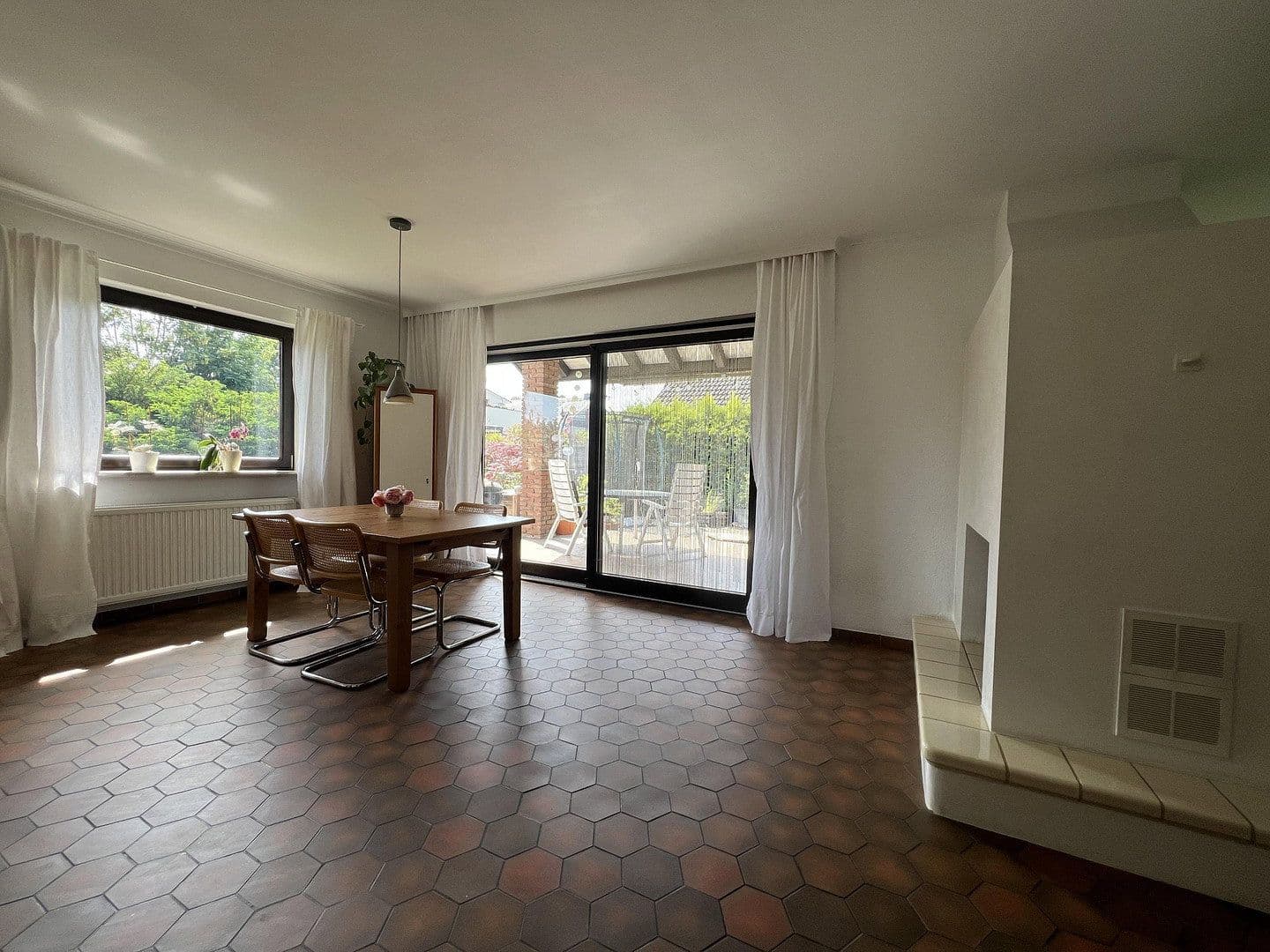 Prodej domu 144 m², pozemek 615 m², Büttelborn, Hessen Prodej domu 144 m², pozemek 615 m², Büttelborn, Hessen