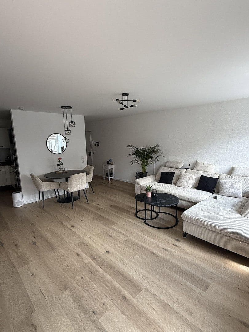 Prodej bytu 2+kk 55 m², Ebersbach an der Fils, Bádensko-Württembersko Prodej bytu 2+kk 55 m², Ebersbach an der Fils, Bádensko-Württembersko